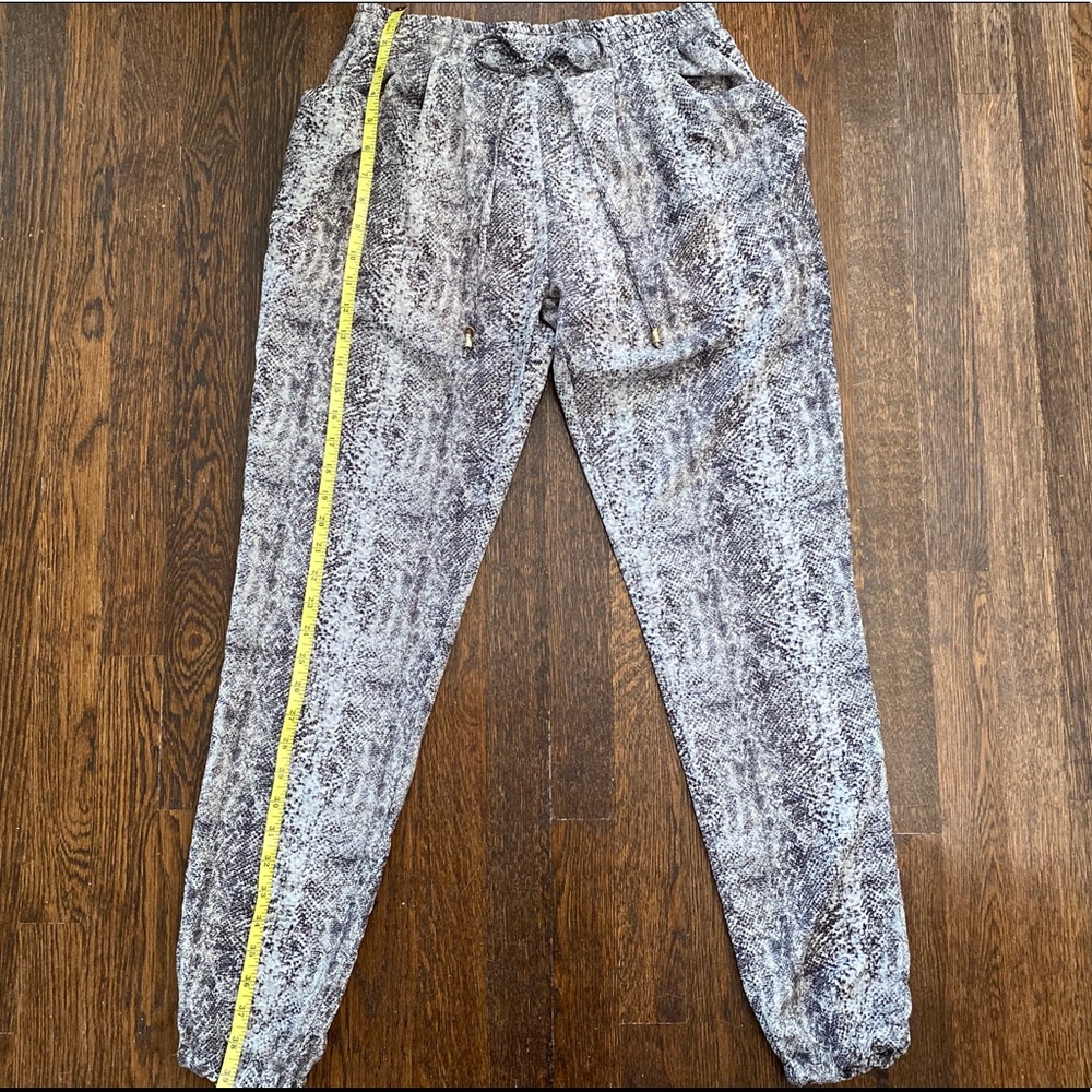 Snake Skin Print Pants View 3